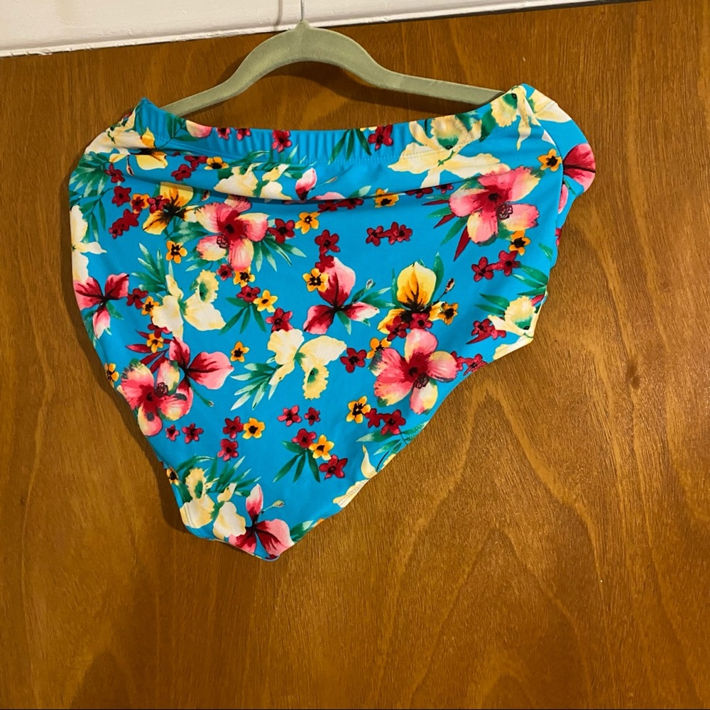 Forever 21 high waisted floral print bikini bottom size xl - Picture 5 of 6